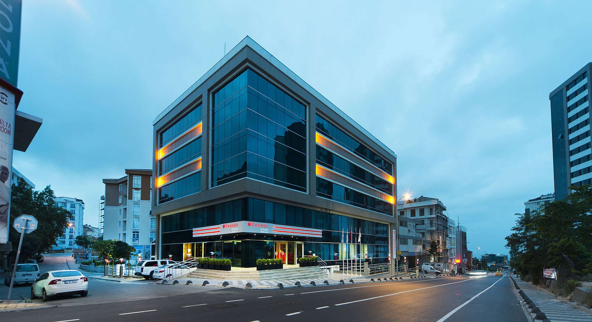 Ramada Encore Istanbul Kartal Exterior photo